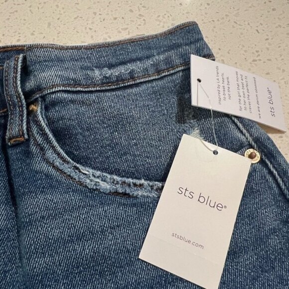 STS Blue Layne High Rise Cut Off Fray Hem Denim 2.5” inseam Jean Shorts NEW - Picture 4 of 13